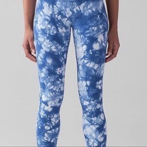 Tie dye blue leggings size 4 good condition